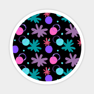 Pink Circle and violet flowers pattern Magnet